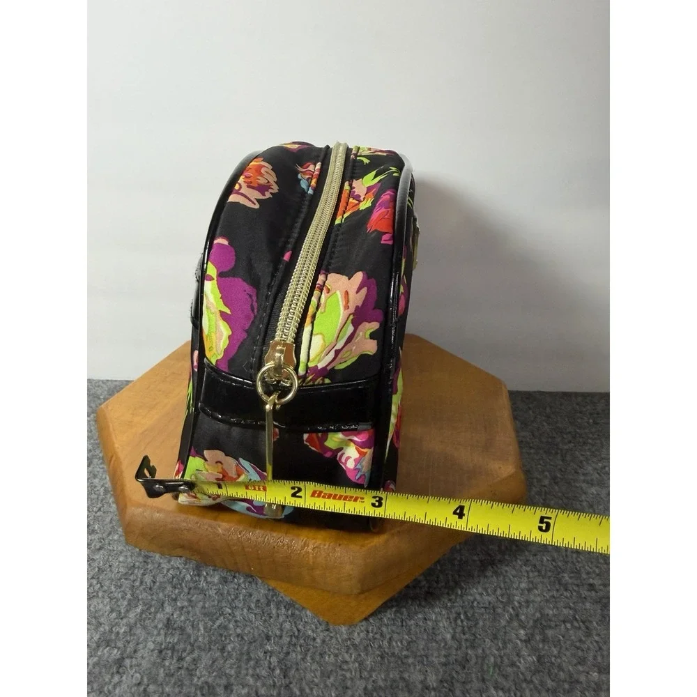 Betsey Johnson Floral Cosmetic Bag Black Multi Roses‎ Print make up Travel Case